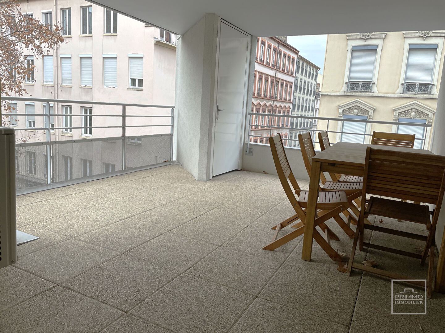 Lyon 6, Masséna, 120 m² , 4 ch. + terrasse 19 m² poss. 3 garages